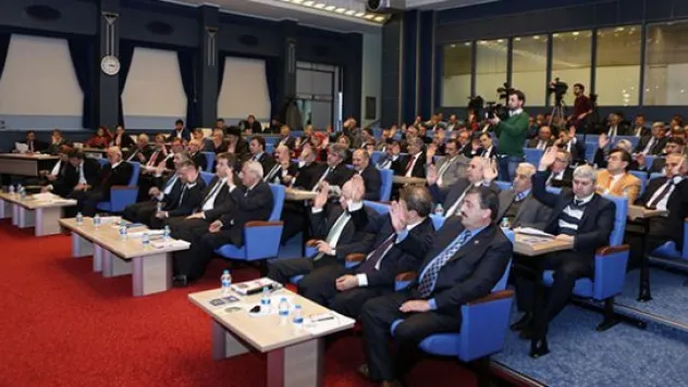 Büyükşehir meclisi toplandı