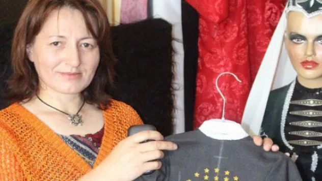 Çerkes Kültürünü tasarladığı kıyafetlerde yaşatıyor