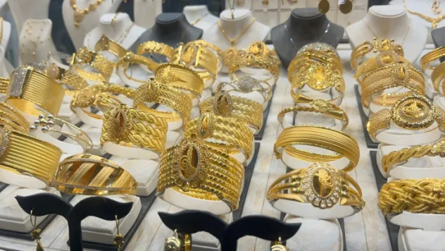 Çeyrek altın 3 bin liraya yükselerek rekor kırdı