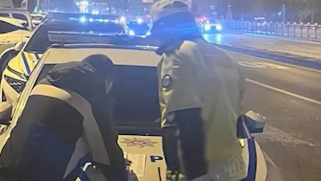 Ceza listesinin zirvesinde cep telefonu ve yüksek sesle müzik dinlemek yer aldı