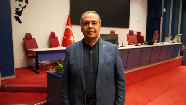 CHP'li Özgür Özer, 'Şirketlerin bilançoları meclise gelmeli, vatandaşla paylaşılmalı'
