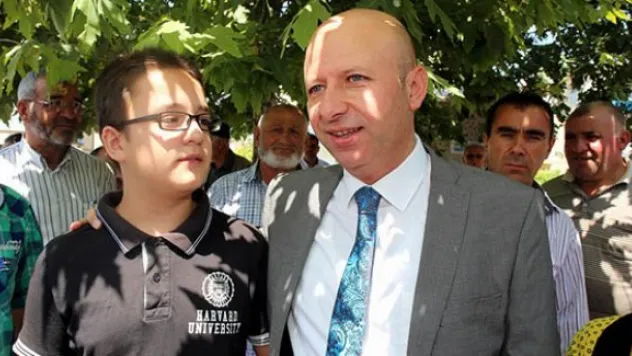 Çolakbayrakdar, gençlere verdiği sözü tuttu