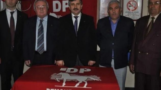 Demokrat Parti, Sarıoğlan Ve Akkışla Belediye Başkan Adaylarını Açıkladı