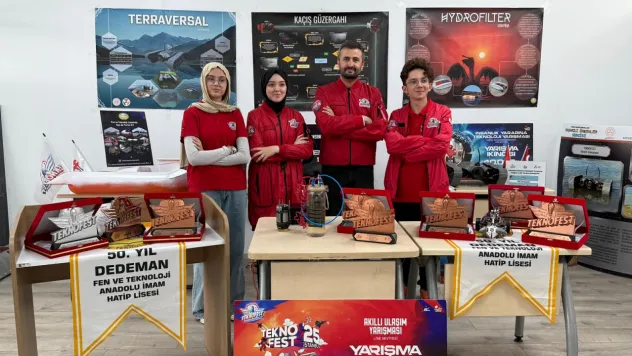 Denizi olmayan Kayseri'de, ürettikleri su altı projesiyle TEKNOFEST'te derece elde ettiler