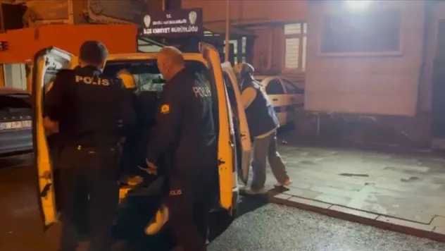 Develi'de sahte altın bozdurmaya çalışan 5 şahıs yakalandı