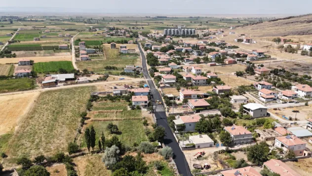 Develi Kırsalına 8 milyonluk sıcak asfalt