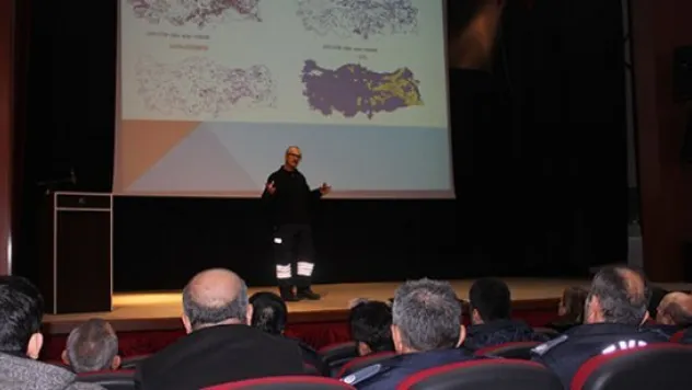 Develi belediye personeline deprem bilgilendirme semineri yapıldı