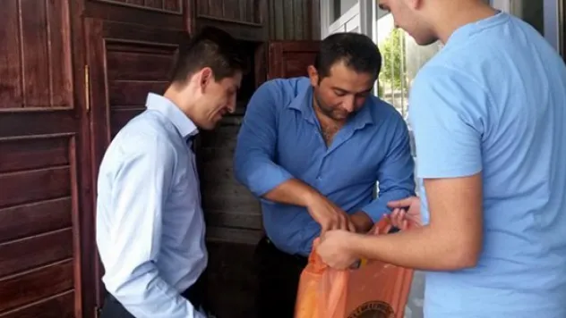 Develi'de oyuncak ve kitap kumbarasına yoğun ilgi