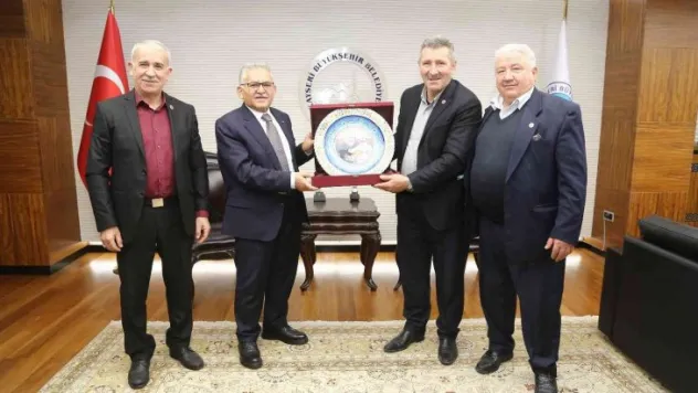 Develili muhtarlardan Başkan Büyükkılıç'a teşekkür ziyareti