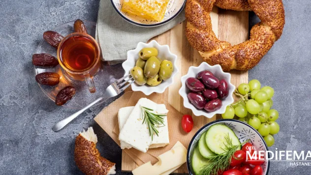 Dietisyenden Ramazan'da Sağlıklı Beslenme Önerileri
