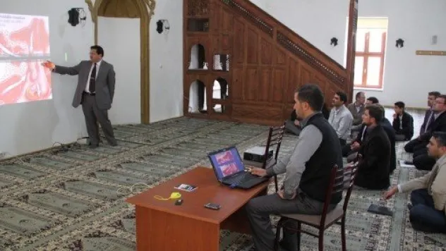 Din Görevlilerine Diyafram Semineri