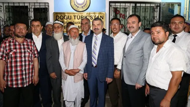 Doğu Türkistan'a kapımız her zaman açık