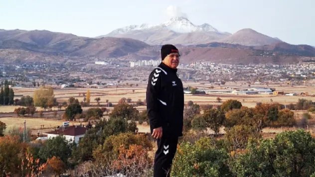 Doktor Başkan'ın terketmediği gelenek: 'Sabah Yürüyüşü'