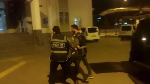Dolandırıcılık suçundan 8 yıl hapis cezasıyla aranan şahıs yakalandı
