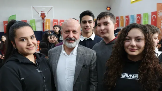 'Donanımlı Gençlik, Güçlü Türkiye'nin Temelidir'