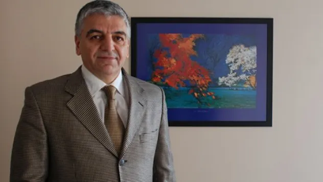 Dr. Kahraman Ak Parti'den Aday Adayı oldu