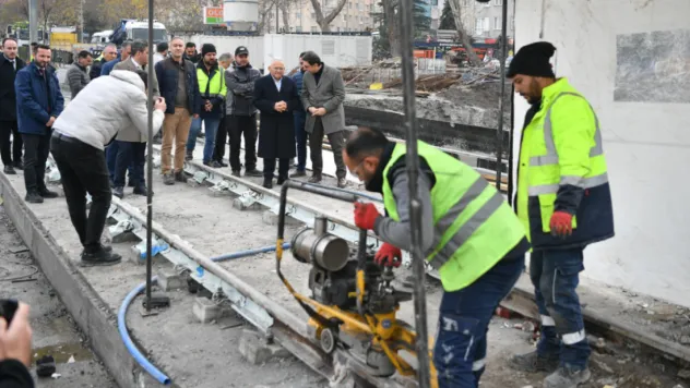 DSİ Kavşağındaki Tramvay Hattı Yeniden Bağlandı