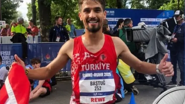 Dünya Üniversite Yaz Oyunları'na Kayseri'den katılan Baştuğ, gümüş madalya kazandı