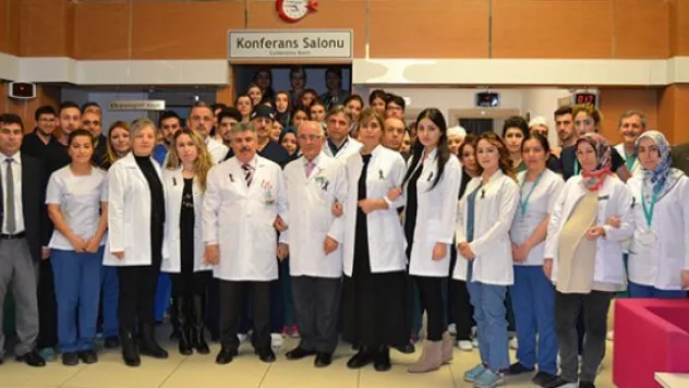 Dünyam Hastanesi de Özgecan'ın öldürülmesini protesto etti