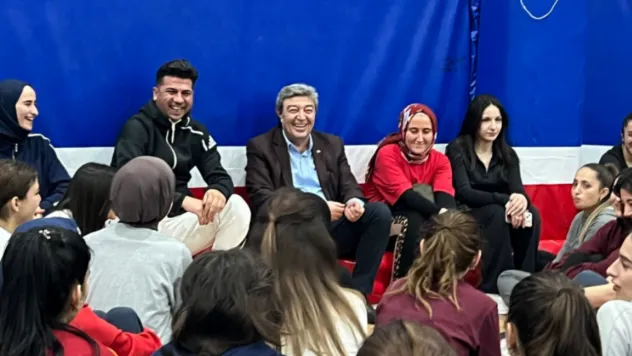 Dursun Ataş, Toplumun Farklı Kesimleriyle Buluşmaya Devam Ediyor