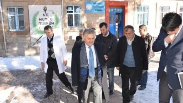 Eğitimin Ve Eğitimcinin Yatırım Dostu Melikgazi'nin Küçükbürüngüz İlk  Okuluna Teknik Ekibi İle Ziyareti 