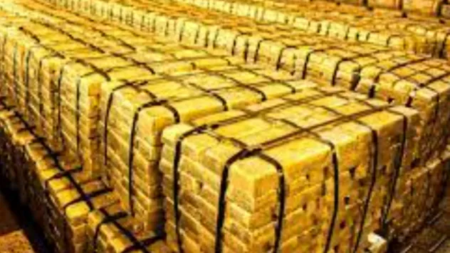 Ekonomist Uzunoğlu, 'Yıl sonu tahminim altının gramı asgari 5 bin lira olacak'