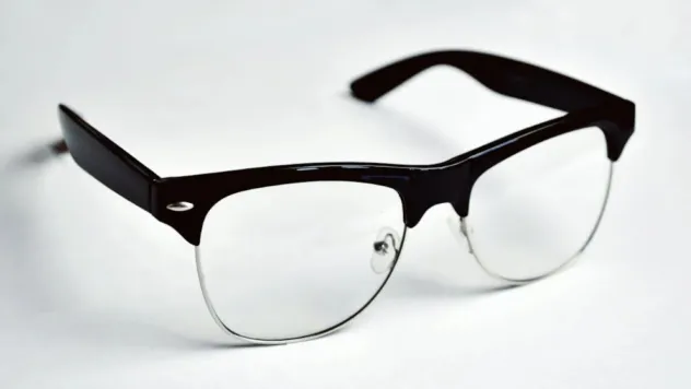 Ekran başında çok vakit geçirenler dikkat: Mavi ışık filtreli gözlükler ne kadar etkili?