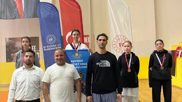 Emniyet ERVA, 29 Ekim Cumhuriyet Kupası'nda 2'nci oldu