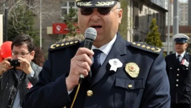 Emniyet, Göz Doldurdu 