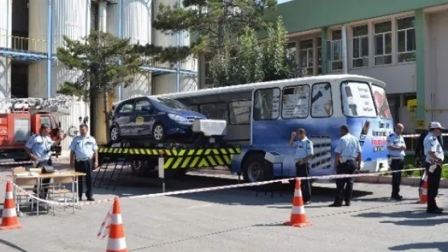 Emniyet Kemeri Simülasyon Aracı Kayseri Şeker Fabrikası Çalışanlarına Tanıtıldı