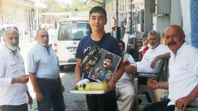 Enver Paşa'ya minik kalpten büyük anma