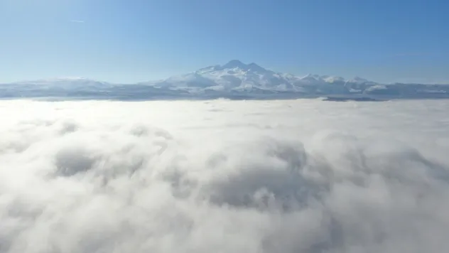 Erciyes gündoğumu büyüledi