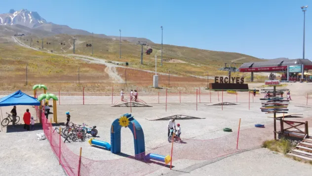 Erciyes'te Çocuk Bisiklet ve Aktivite Parkı Sezonu Açtı