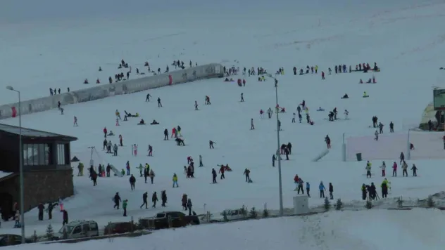 Erciyes'e bu yıl 2,5 milyon ziyaretçi bekleniyor