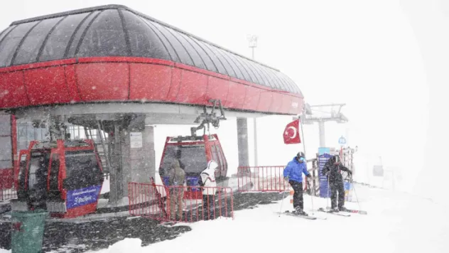 Erciyes'te Nisan karı