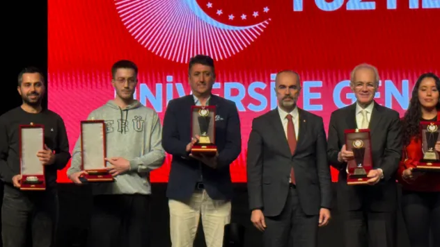 Erciyes Üniversitesi'ne spor alanında üç ödül birden