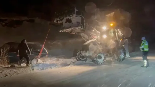 Erciyes yolunda mahsur kalan 3 vatandaş kurtarıldı