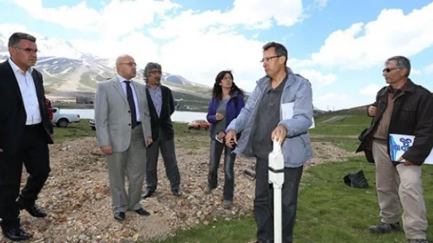 Erciyes'te termal su arama çalışmaları sürüyor