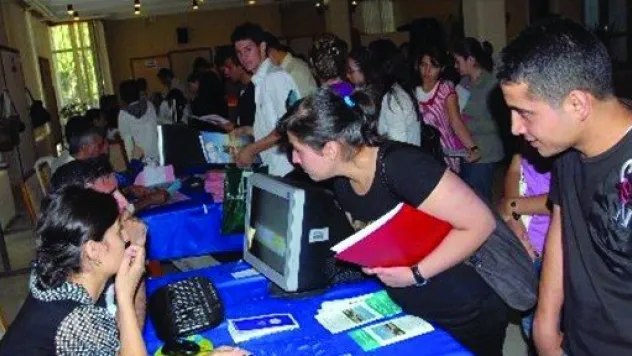 Erciyes Üniversitesi'ne bu sene 9 Bin 885 Yeni Öğrenci kayıt yaptıracak 