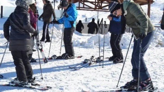 Erciyes'te Kayak Sezonu Açıldı 