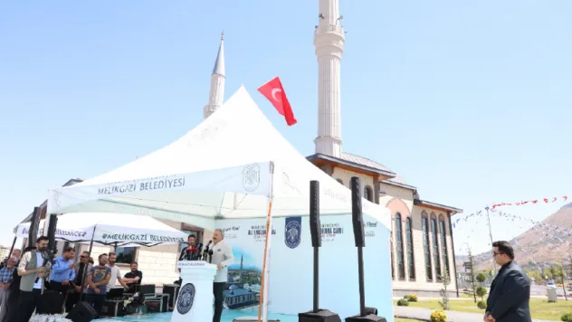 Erenköy Mahallesi'nde Ali Erkara Cami İbadete Açıldı