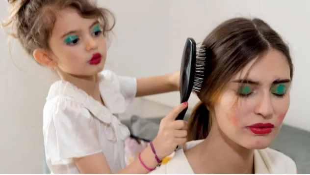 Erken yaşta yapılan makyaj cildi yaşlandırıyor