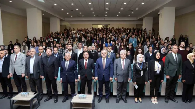 ERÜ'de 'Sağlık ve Yaşam Bilimleri Öğrenci Kongresi' düzenlendi