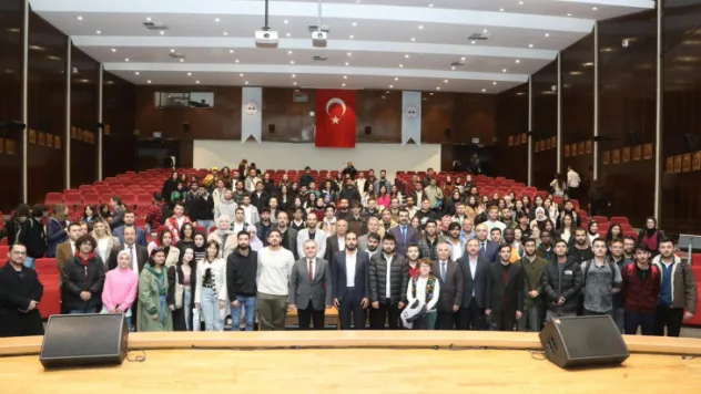 ERÜ'de rektör-öğrenci buluşması