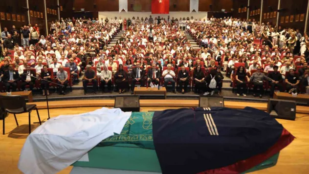 Vefat eden Öğretim Üyesi Prof. Dr. Güneş için tören düzenledi