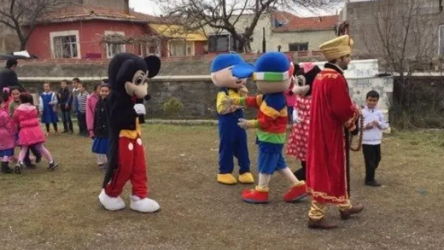 Erü Besyo'nun Okul Ziyaretleri Devam Ediyor 