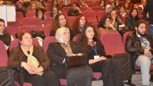 Erü'de 'türkiye'de Kadın Hareketleri Ve Sivil Toplum' Konferansı 