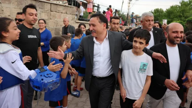ERVA Spor Okulları'nın 58'incisi Melikgazi Belediyesi Mimarsinan ERVA Spor Okulu açıldı