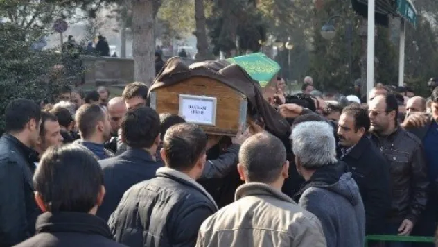 Fabrikada Çıkan Yangında Hayatını Kaybeden İşçi Son Yolculuğuna Uğurlandı 