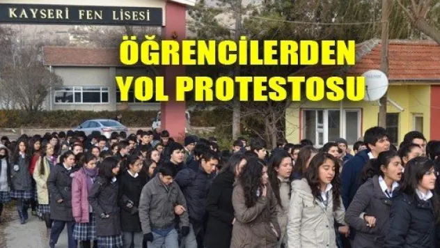 Fen Lisesi Öğrencilerinden Yol Protestosu